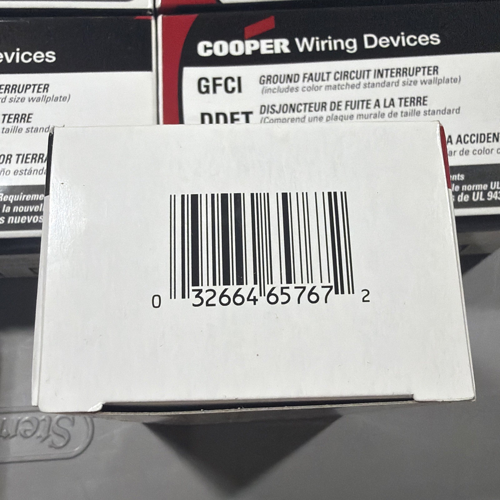 Cooper VGF15V 15A GFCI with wall plate Ivory Lot of 8 Free Shipping