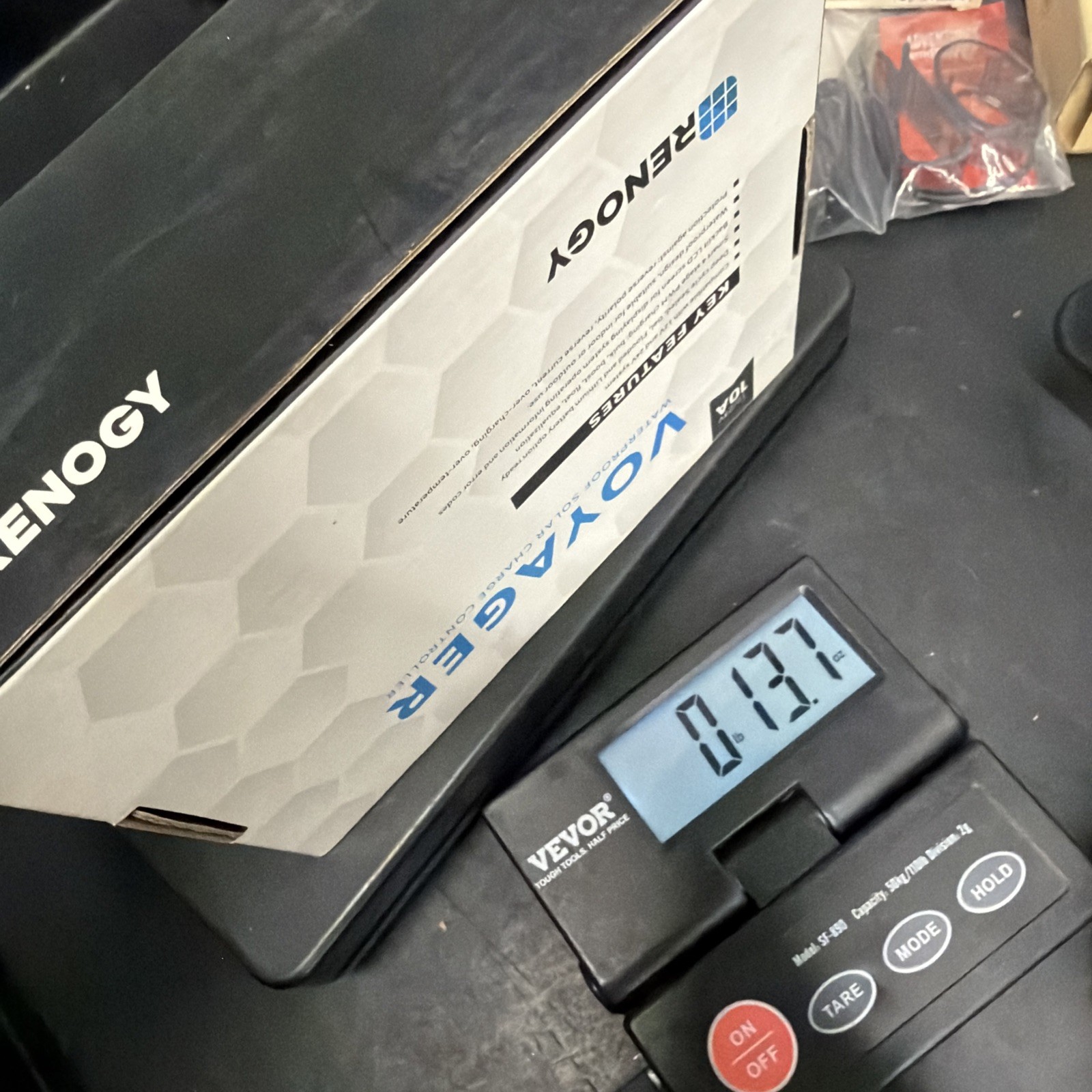 Waterproof Voyager Renogy 12V 10A DC Solar Charge Controller