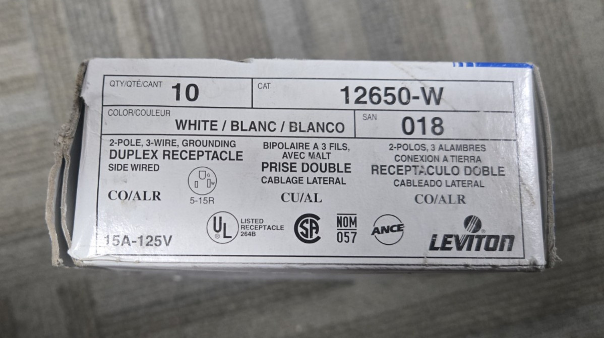 Leviton 15A-125V: 2-Pole, 3-Wire: Duplex Receptacle: White: 10 Pack