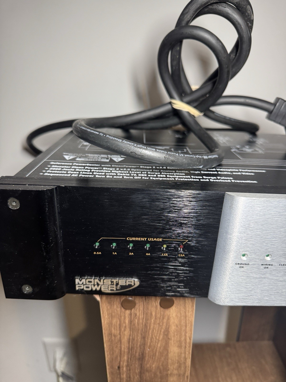 Monster Power HTS 2600 MKII Surge Protector Black/Silver – Great Condition