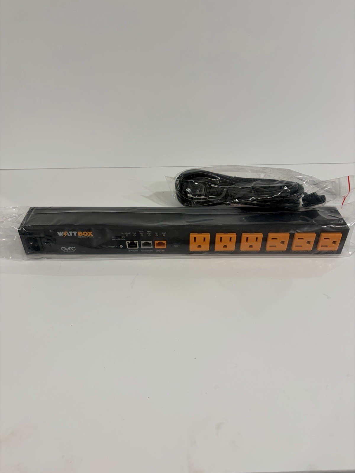 WattBox WB-800-IPVM-6 Surge Protector