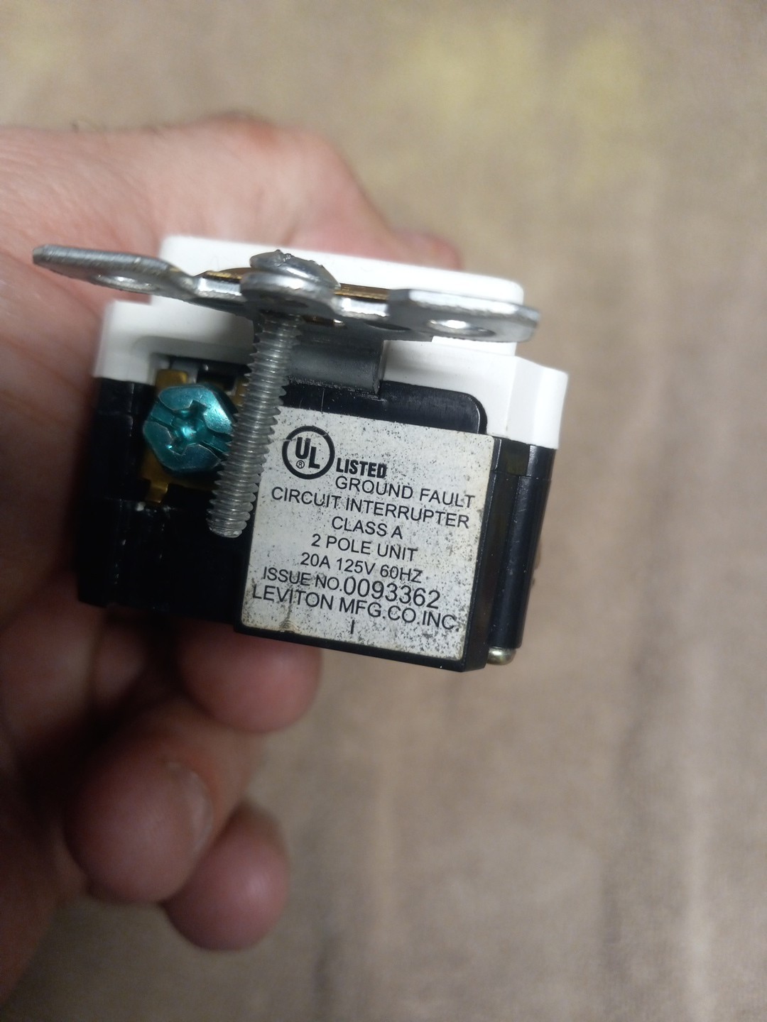 Leviton GFCI CLASS A 2 POLE 20A 125V 60HZ