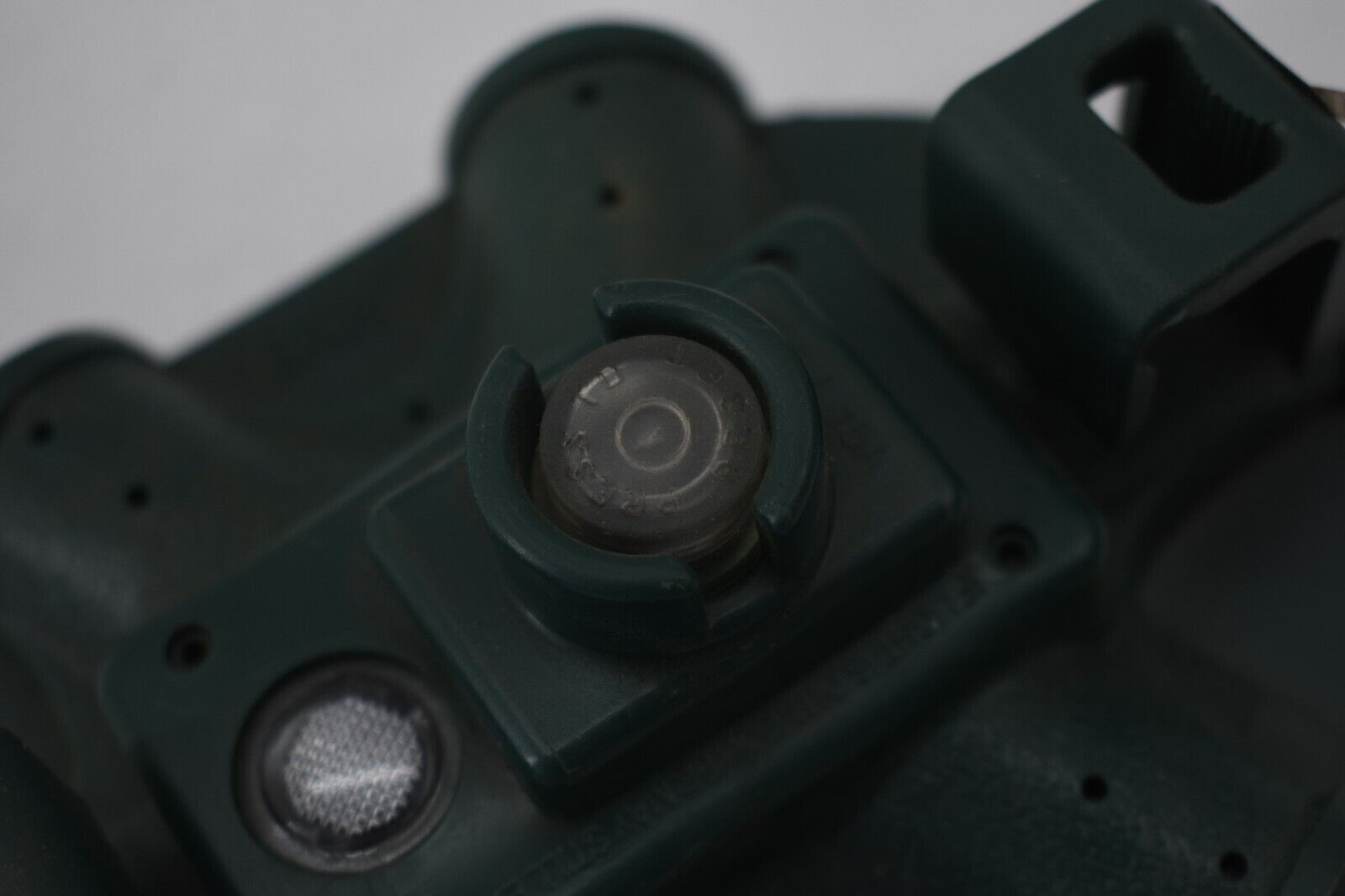 Ace Hardware Grounded 5 Outlet Adapter Green 15 Amps 125 Volts LED Indicator
