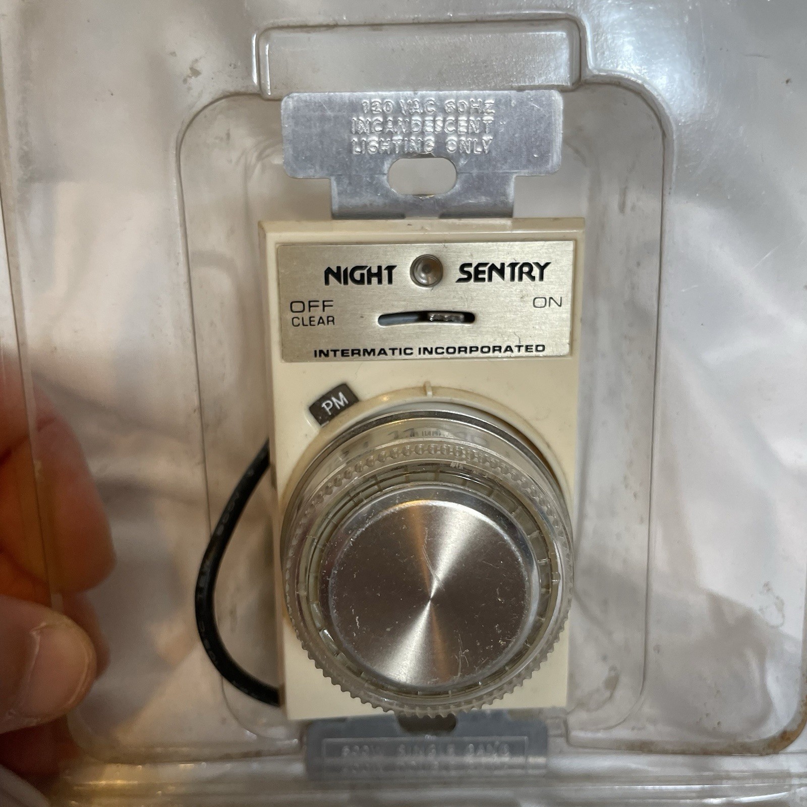 NEW Intermatic Programmable Electronic Wall Switch Security Timer Model EJ341C