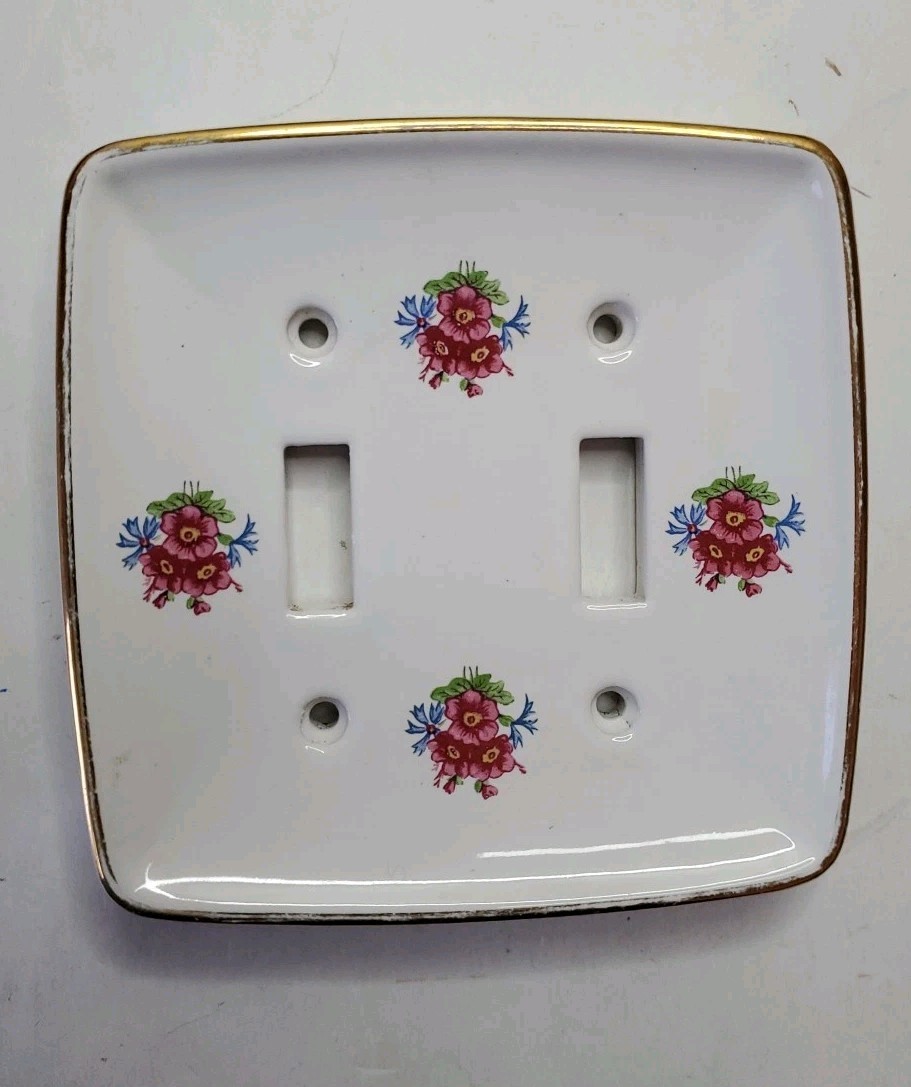 Ceramic Light Switch Plates (2) White w/ Flowers 4.75″×4.75″