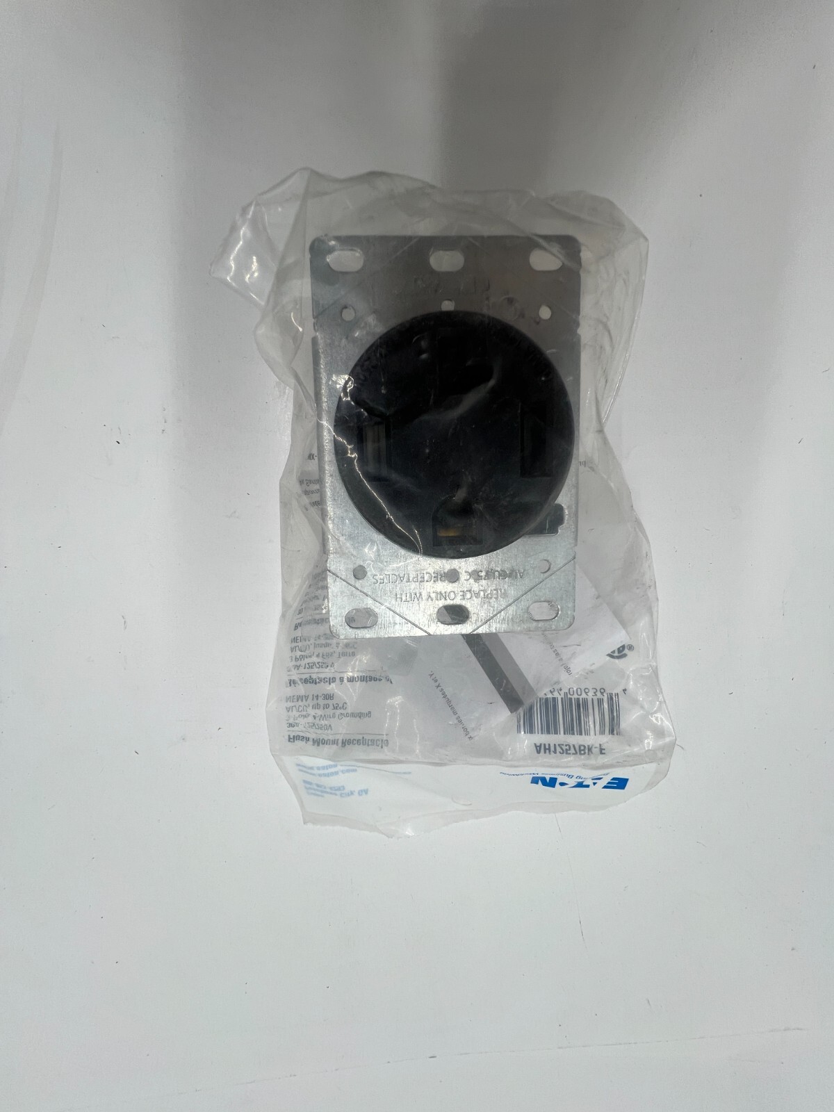 QTY 3 Eaton AH1257BK-F Flush Mount Receptacle – 30 Amp -125/250 VAC-NEMA 14-30R