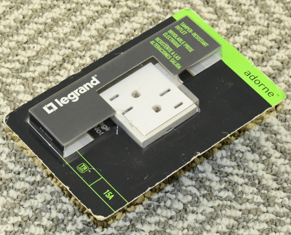 Legrand Adorne 15A Tamper-Resistant Outlet (White Finish), ARTR152W4