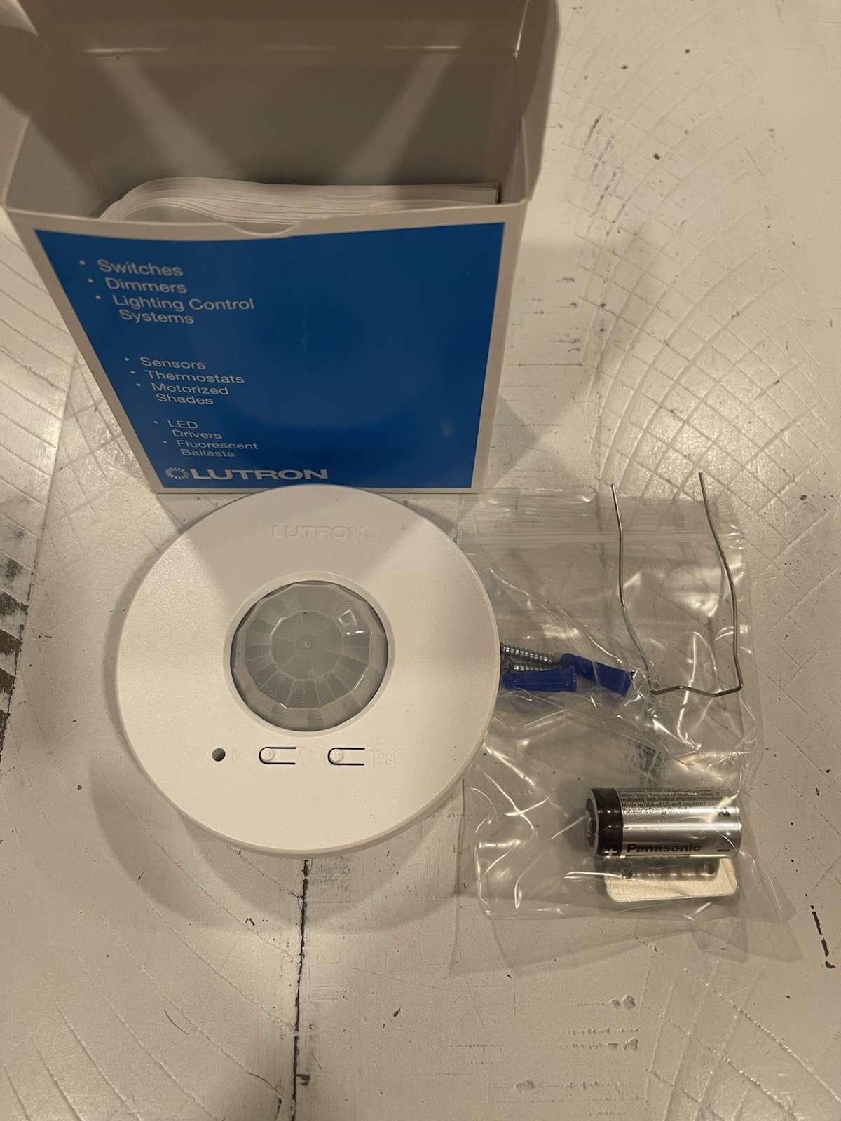 Lutron LRF2-OCR2B-P-WH Radio Power Saver