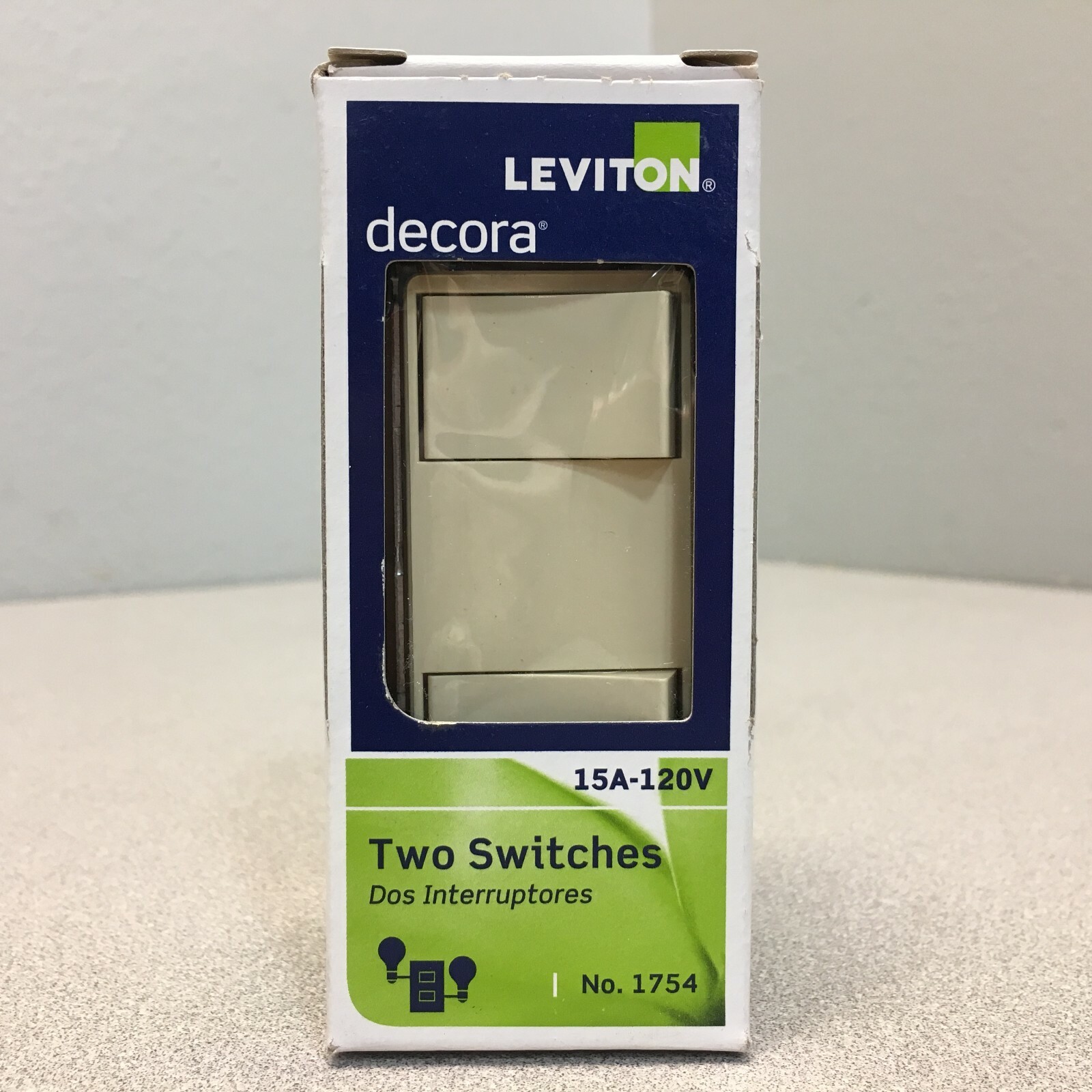 Leviton 01754-0IS Decora 15 amps Rocker Switch Ivory