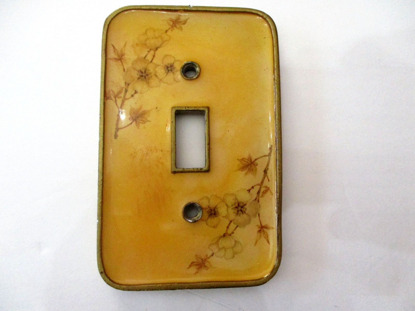 Vtg Bucklers Yellow Enamel Single Light Switch Plate Cherry blossoms – Rare