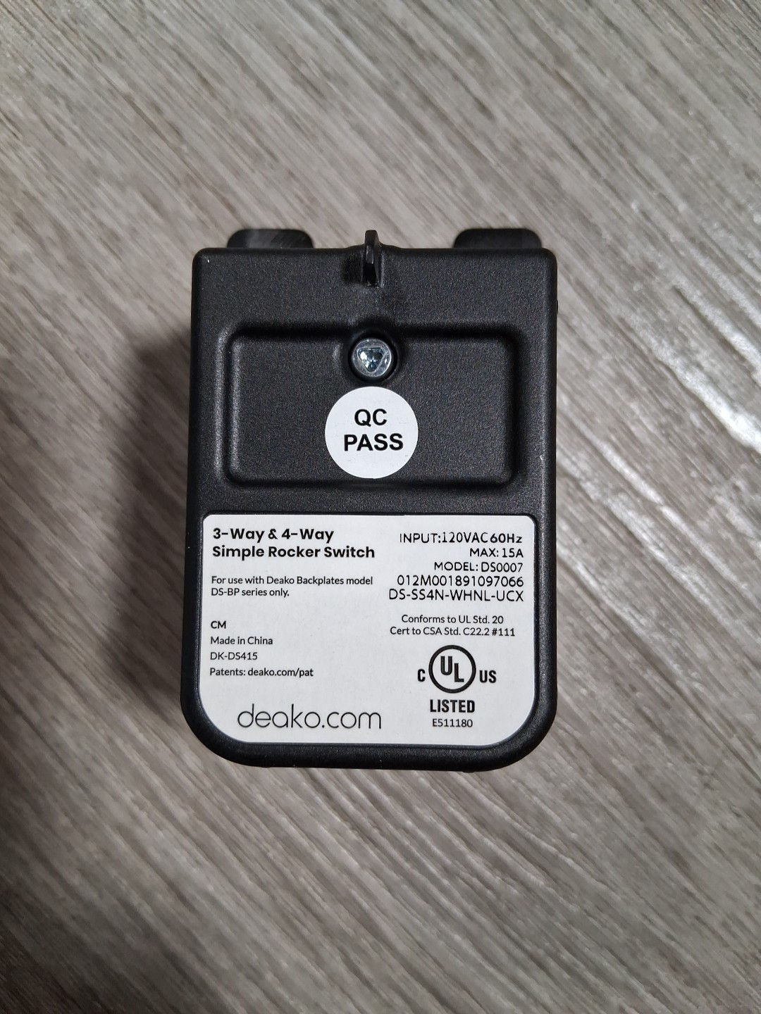 DEAKO 3 way 4 way Simple Rocker Switch No Box – Model DS0007