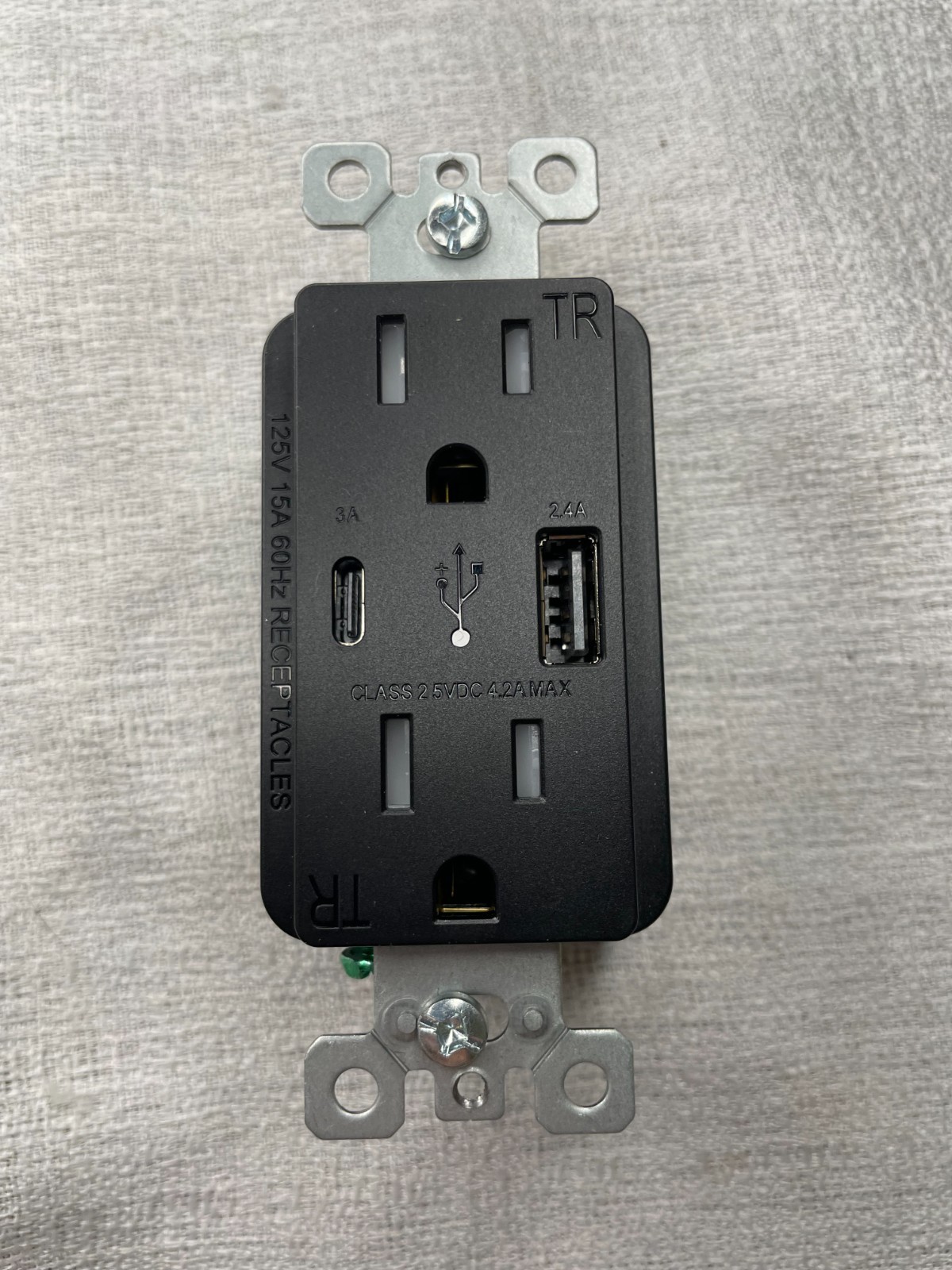 ELEGRP Black 125 Volts 15 Amp 60Hz USB Outlet Receptacles Set Of 6