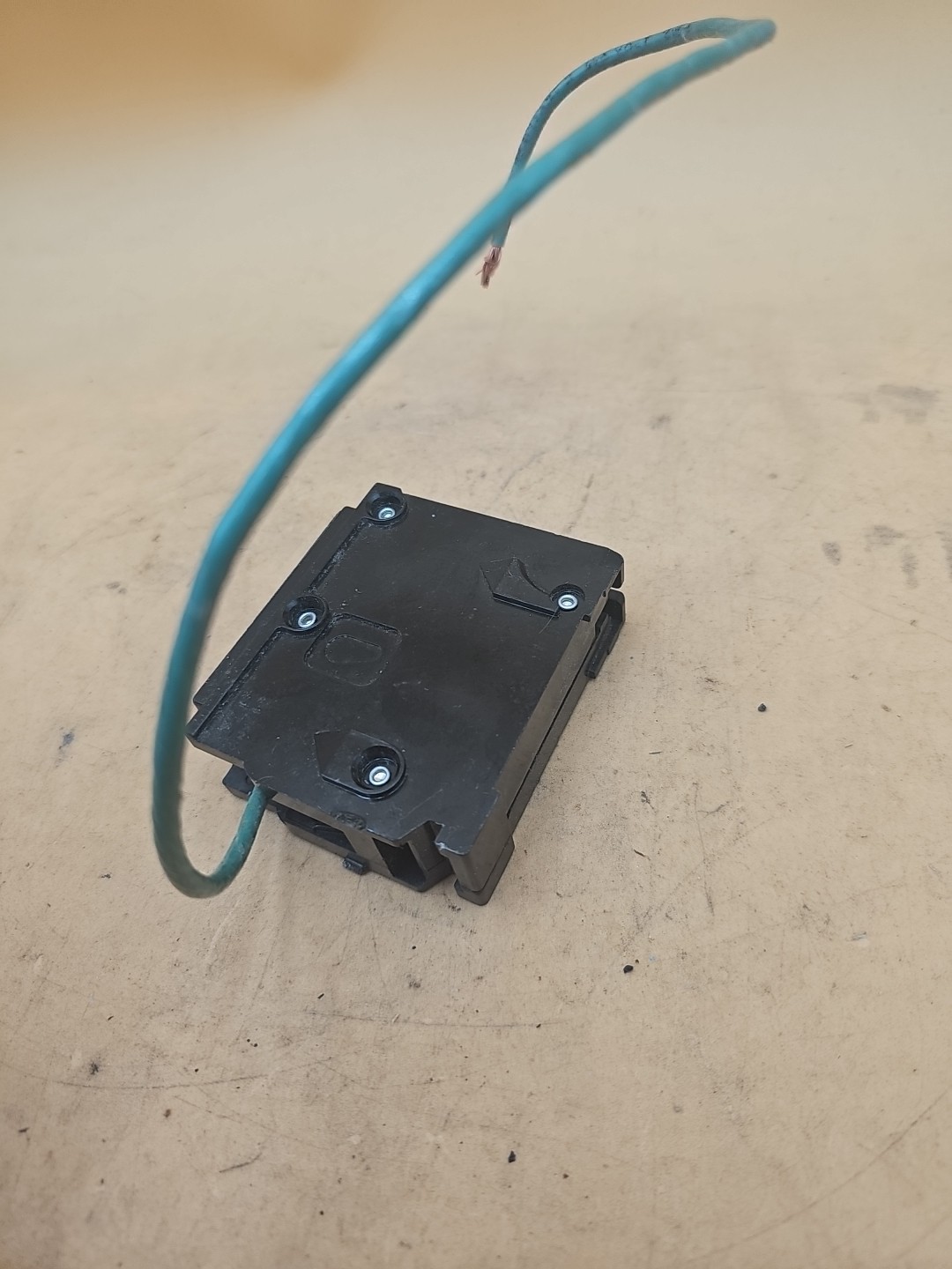 GE General Electric THQLSURGE Surge Arrester