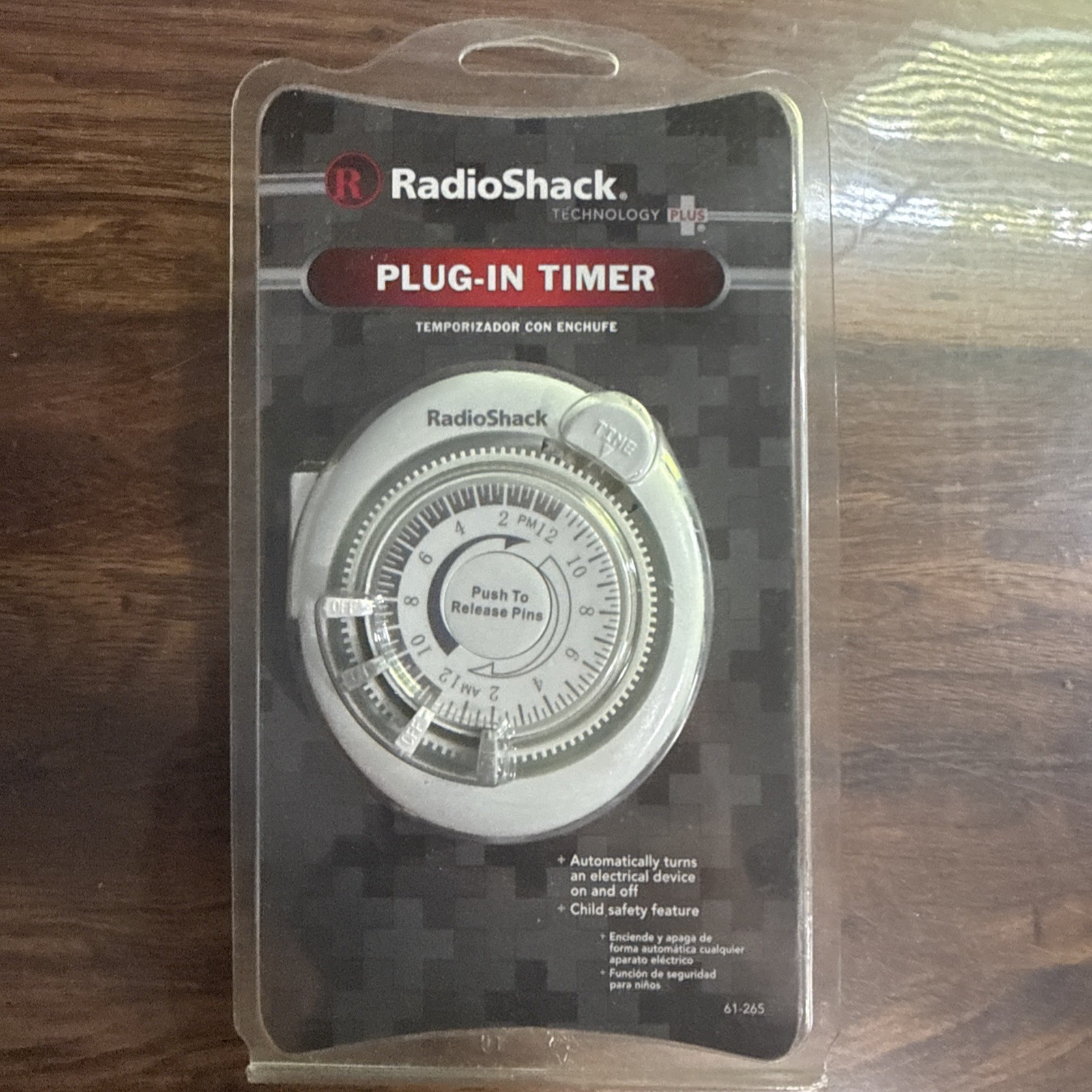 Plug In Timer For Electric Devices (RadioShack) New in Packaging. Energy Saver