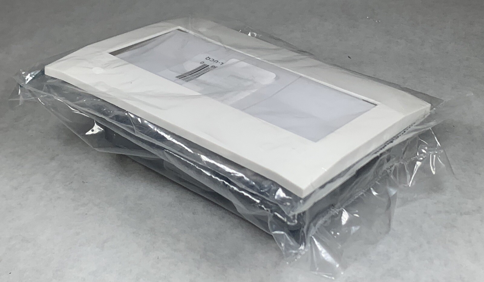 NEW Deako 3-Gang Backplate and Faceplate, Simple Rocker Switch, DS-BS3X-WHNL-UCQ