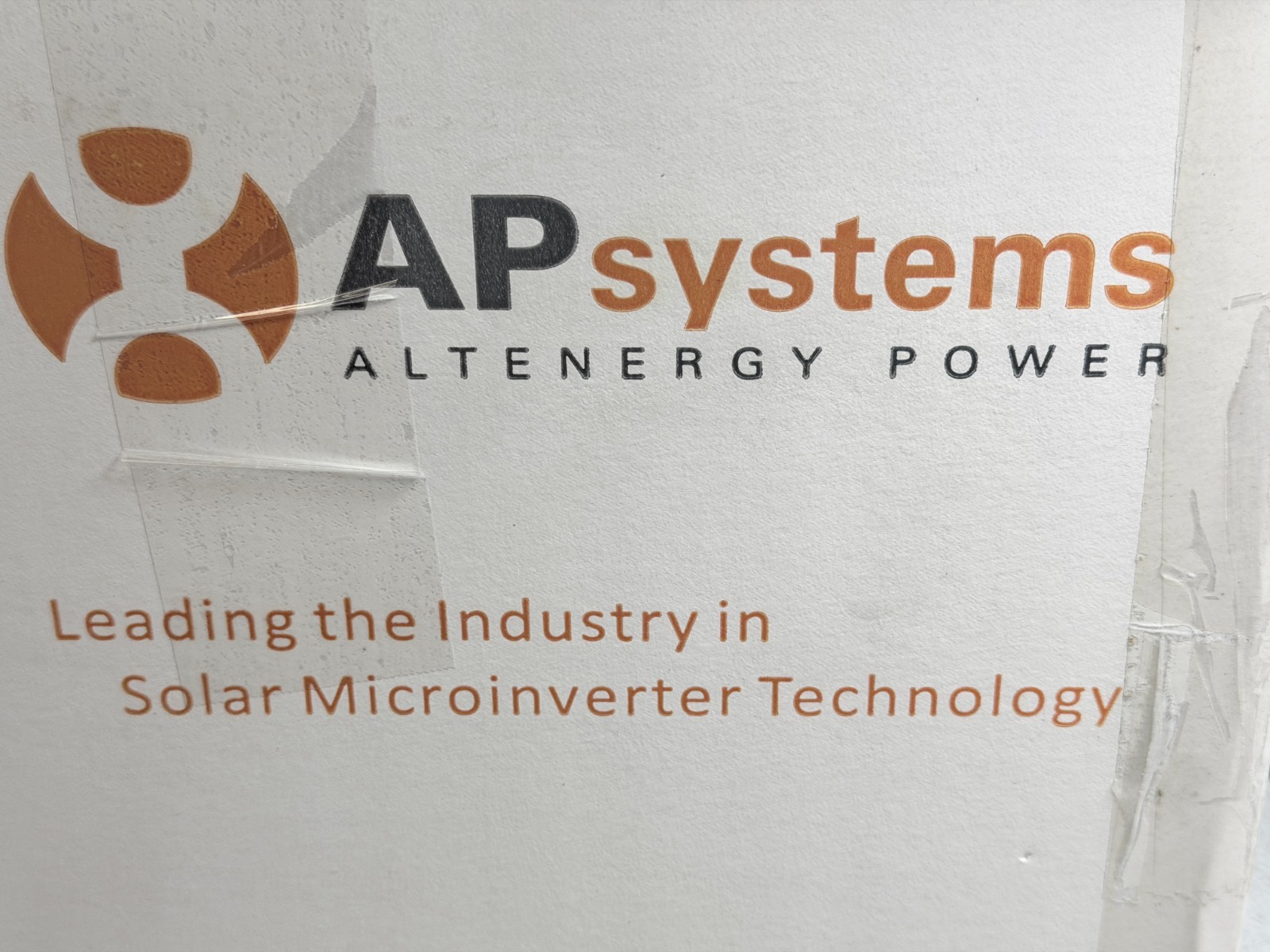 NEW APsystems YC600 2 Panel Micro Inverter 12A x 2 Single Phase 16-55VDC Type 6