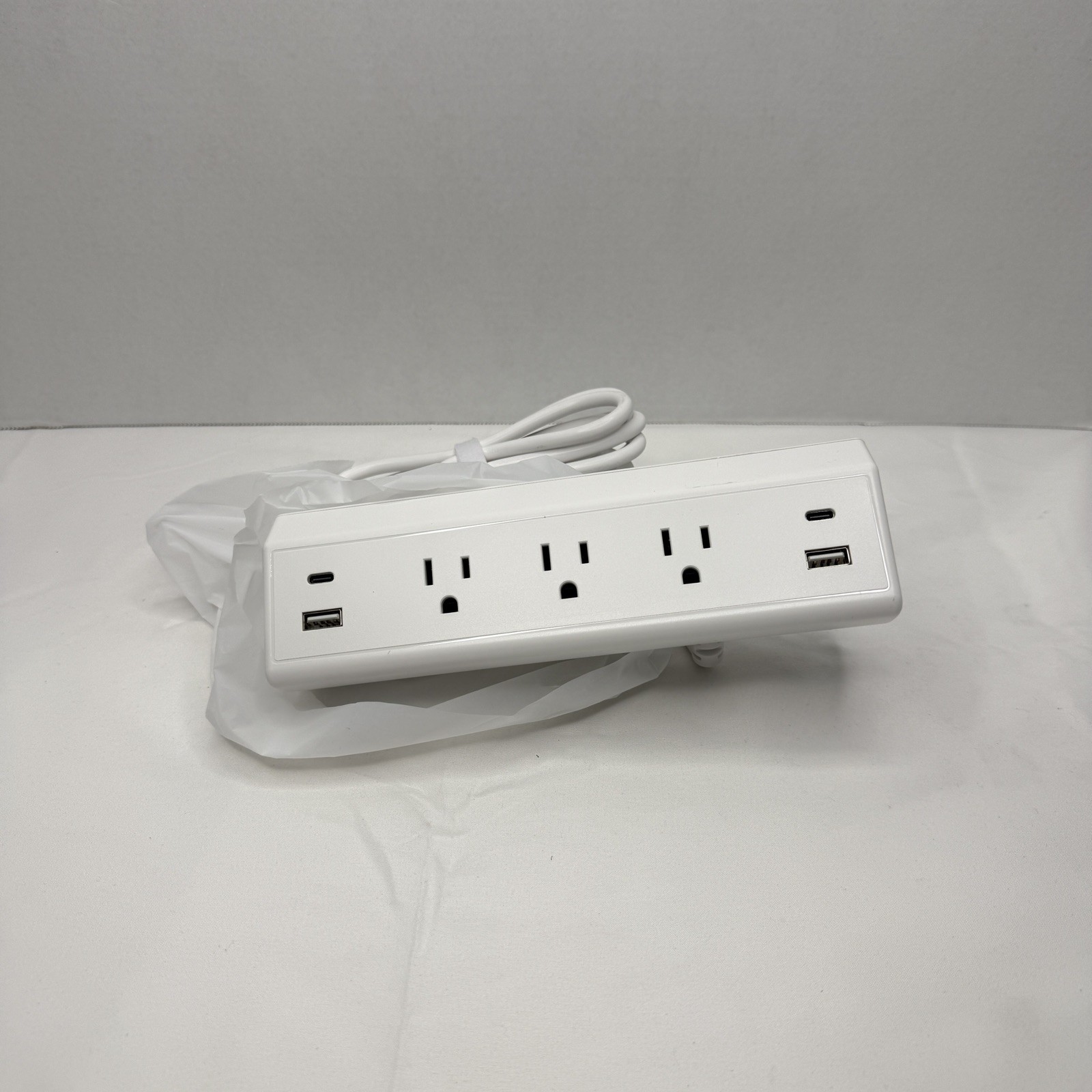 Jgstkcity Desk Clamp Power Strip,40W Total Fast 4 USB Ports – 40W, White