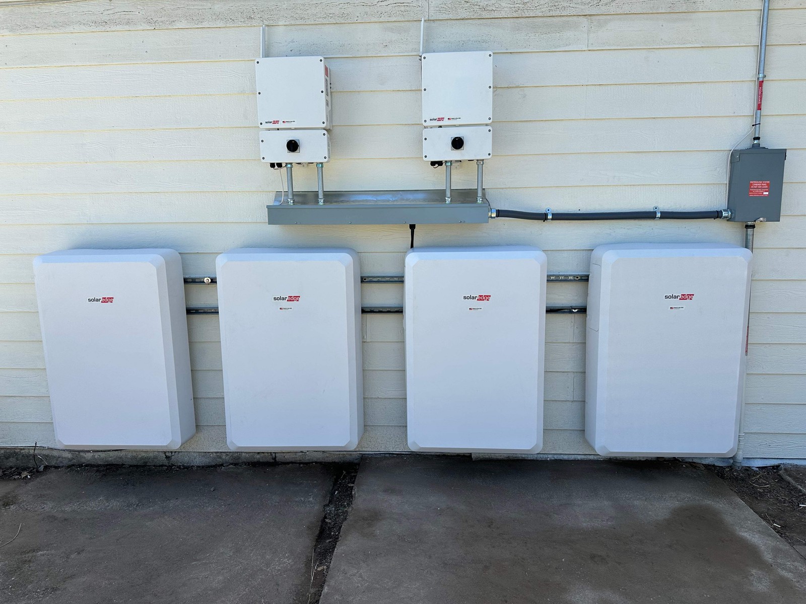 Pre-Owned Demo SolarEdge BAT-10K1P Lithium-Ion Battery Energy Storage System(203