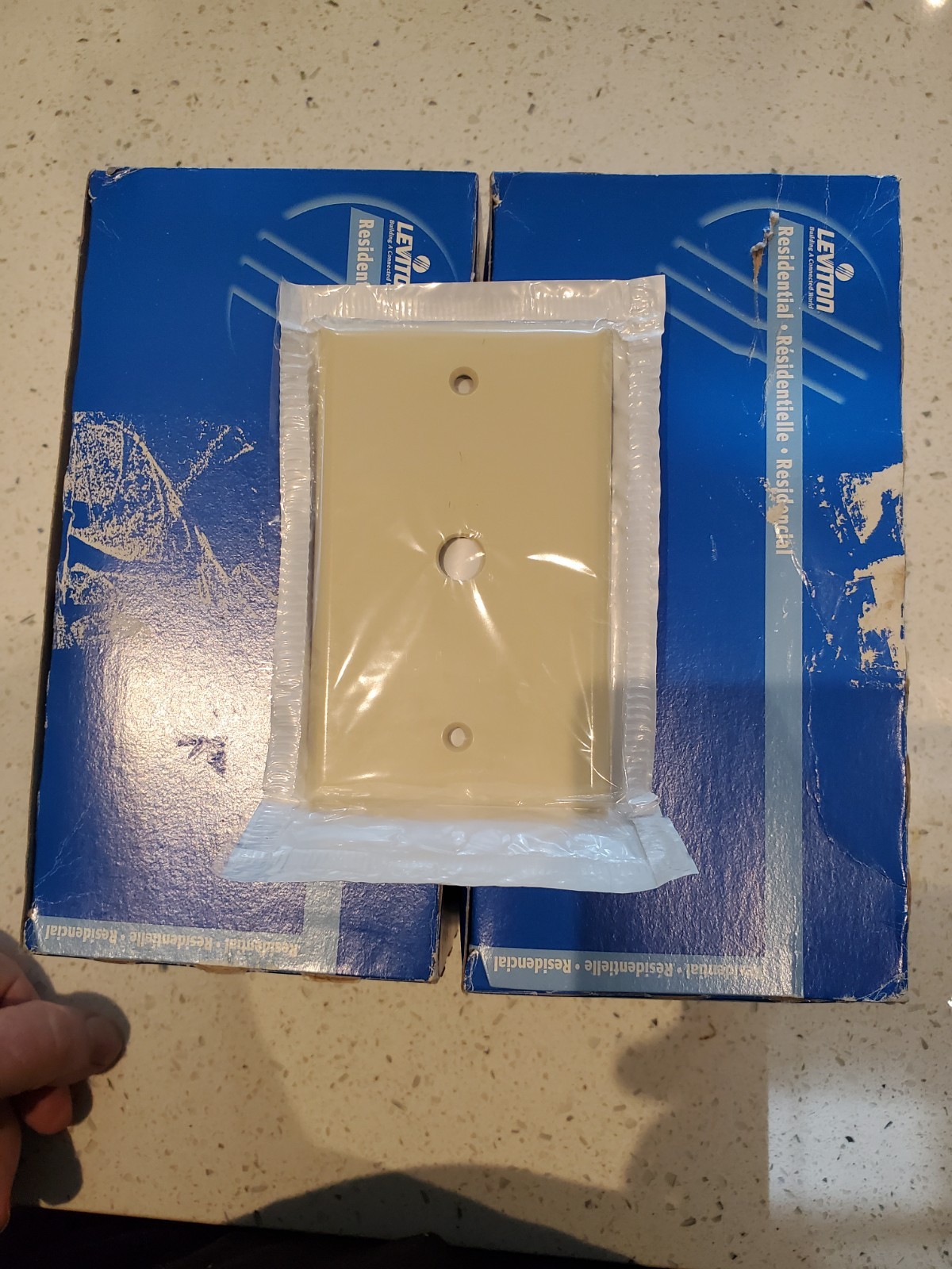 LEVITON 86013 IVORY 1-GANG 1G CABLE WALL PLATES 50 (PCS)