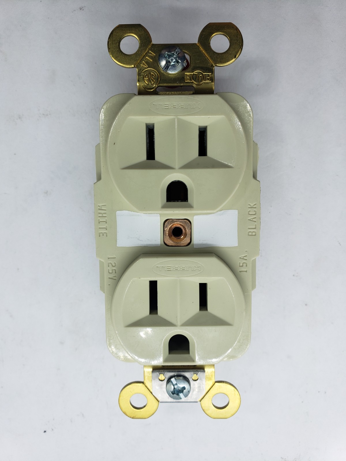 HUBBELL HBL5262I DUPLEX RECEPTACLE IVORY 15A 125V 2 POLE 3 WIRE NIB