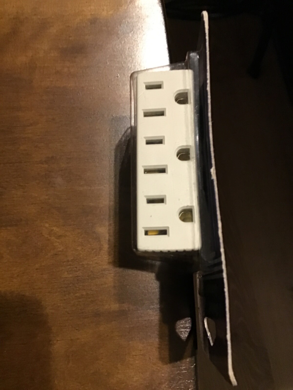 Brand New Electrix Uninex 3 Outlet Grounding Wall Taps No.PS20U Indoor Use Only