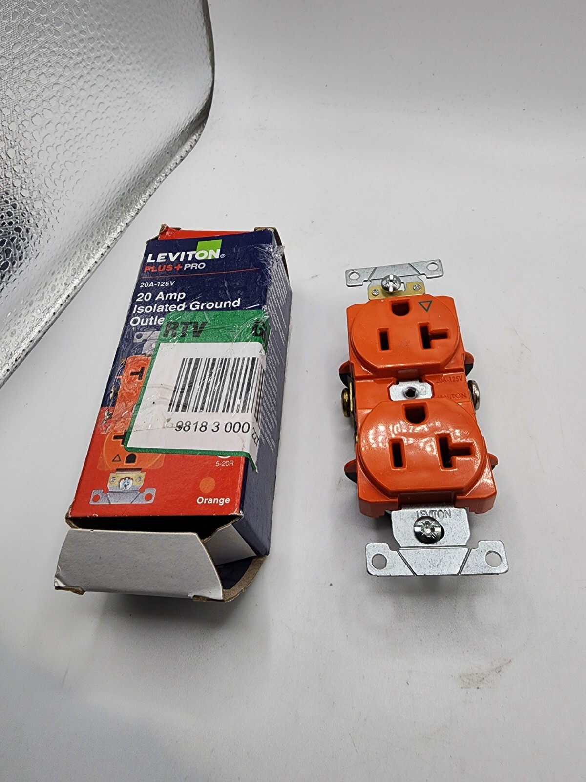 Leviton R51-05362-IGS 20A ISOLATED GROUND OUTLET, ORANGE, FREE SHIPPING