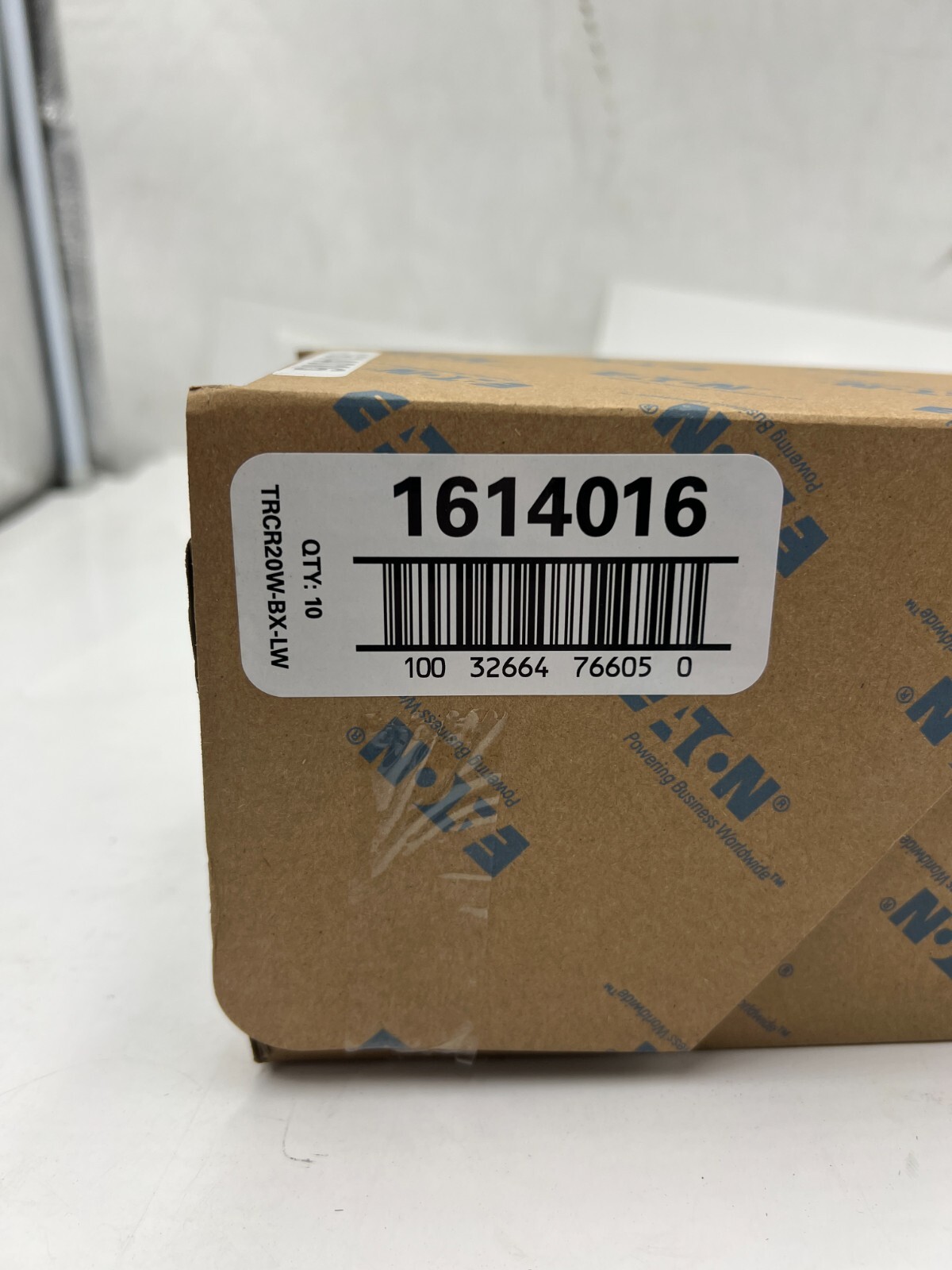 (QTY 10) Eaton TRCR20W-BX-LW Arrow Hart Standard Duplex Receptacle 20A