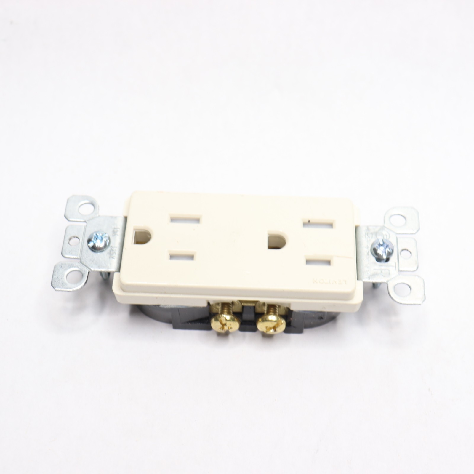 Leviton Receptacle Decora Tamper T5325-T