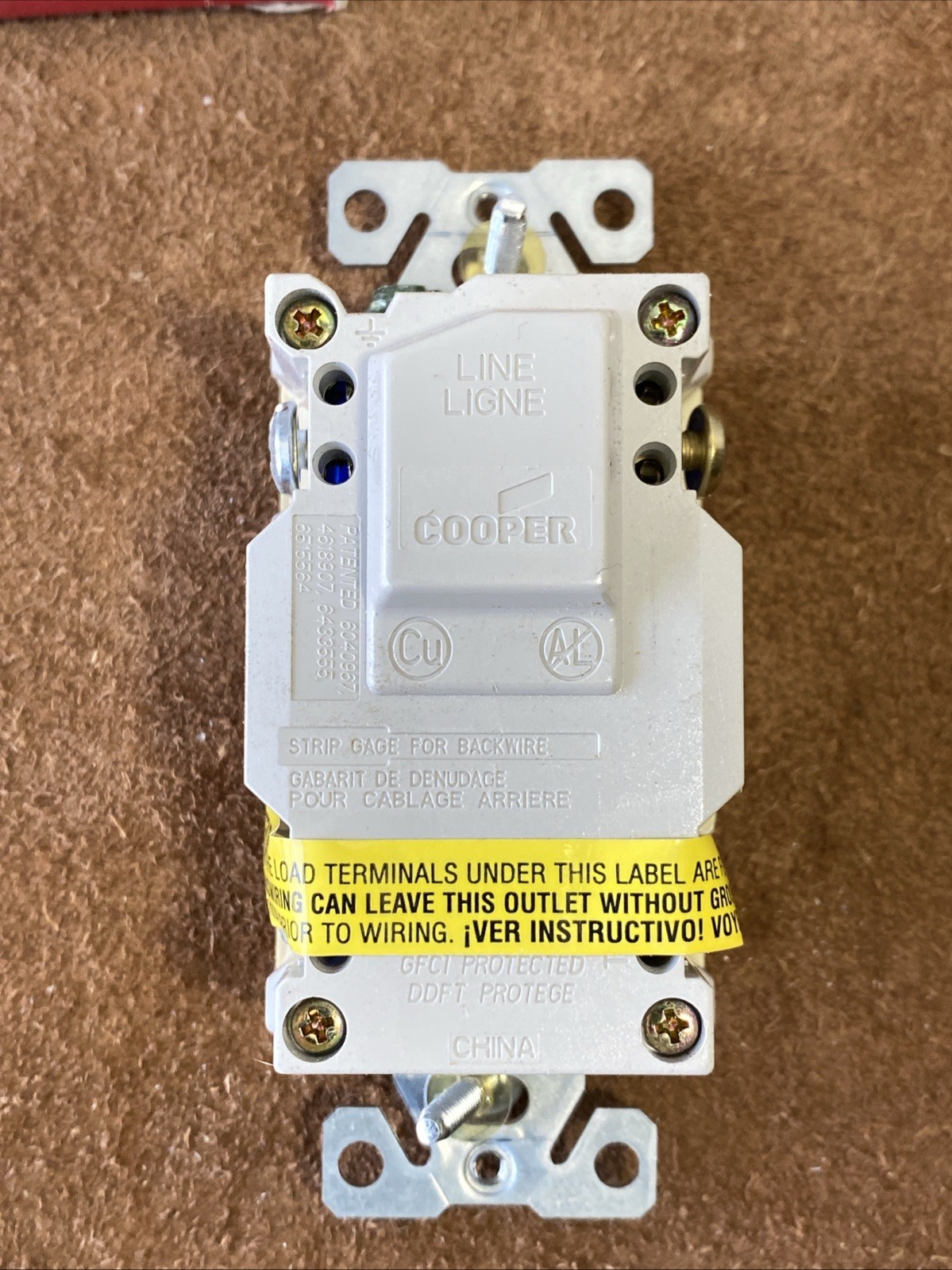 GFCI Outlet Ground Fault Circuit Interrupter 20A-125V AC/60 Hz XGF20V Cooper