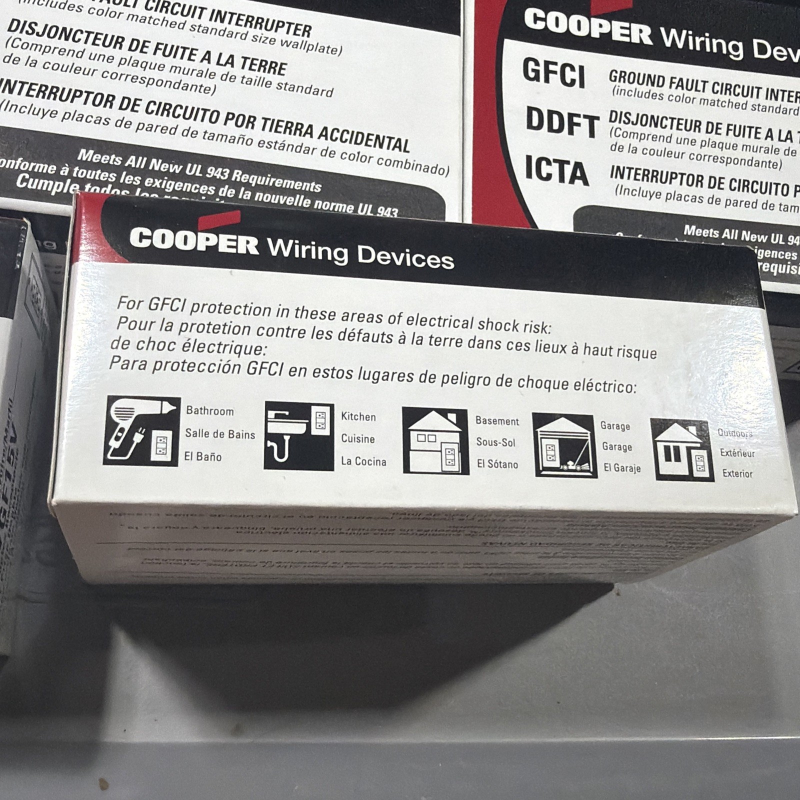 Cooper VGF15V 15A GFCI with wall plate Ivory Lot of 8 Free Shipping