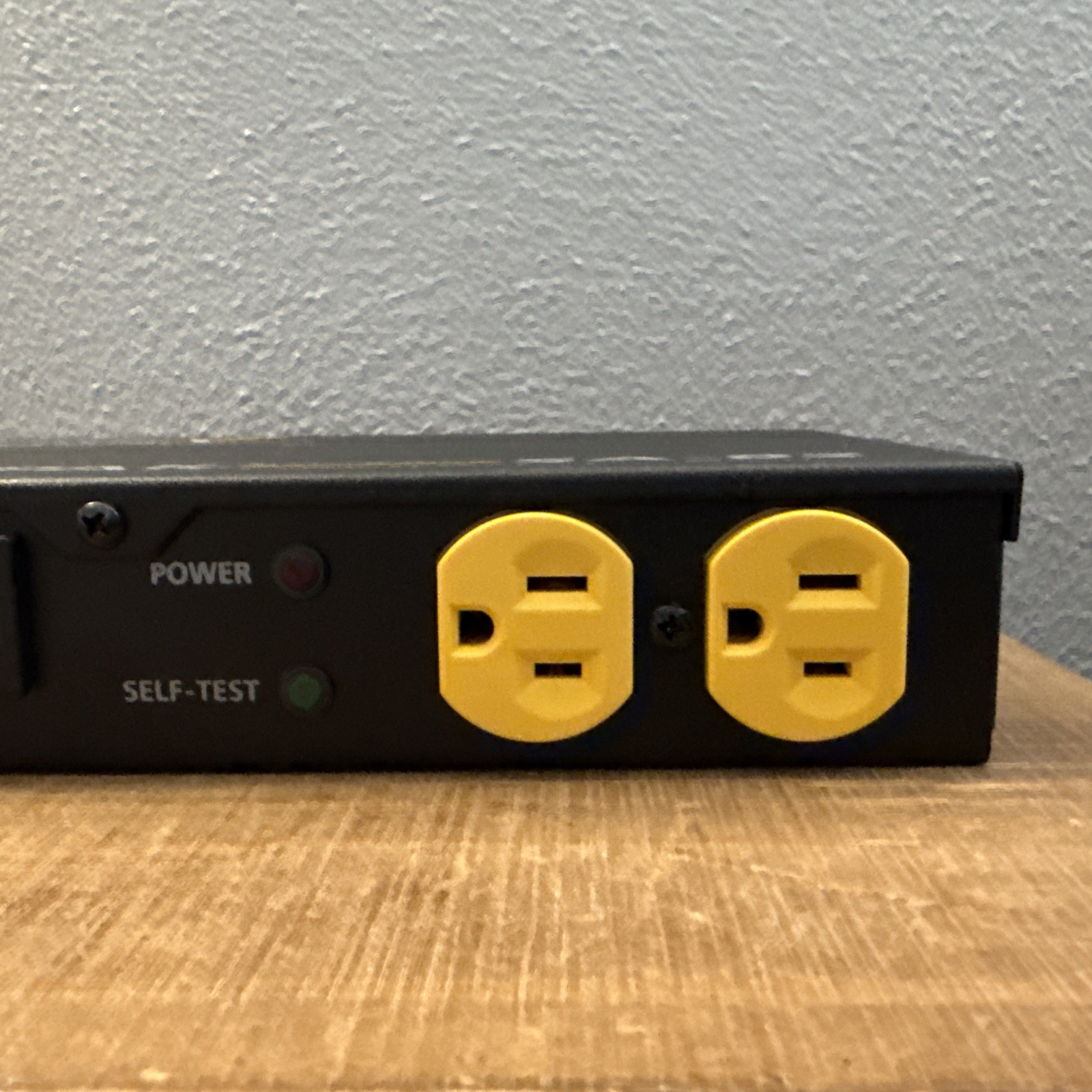 SurgeX Flatpak 120VAC 8AMPS Max Surge Suppressor SA-82