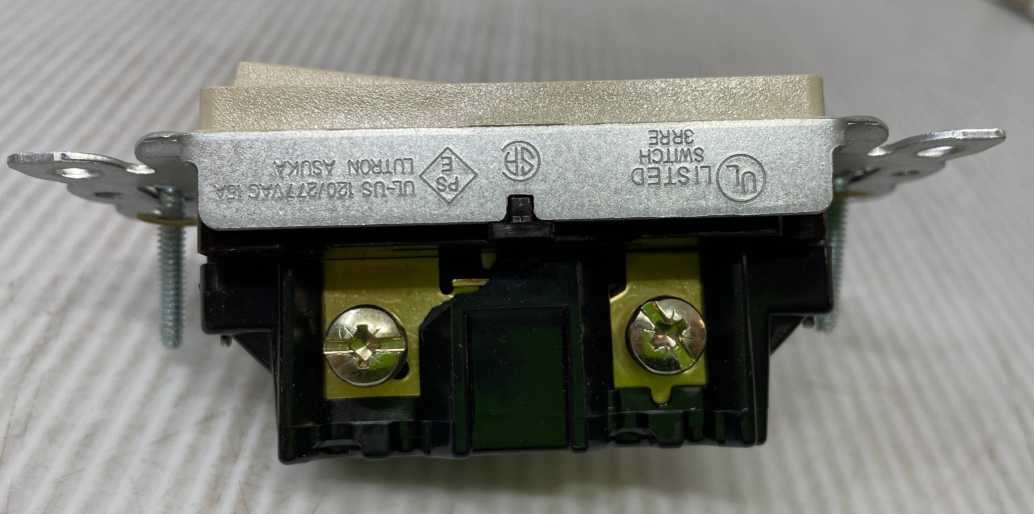Lot of 4 Lutron Claro SC-1PS-SD 15A Single Pole General Purpose Switch SC-1PS