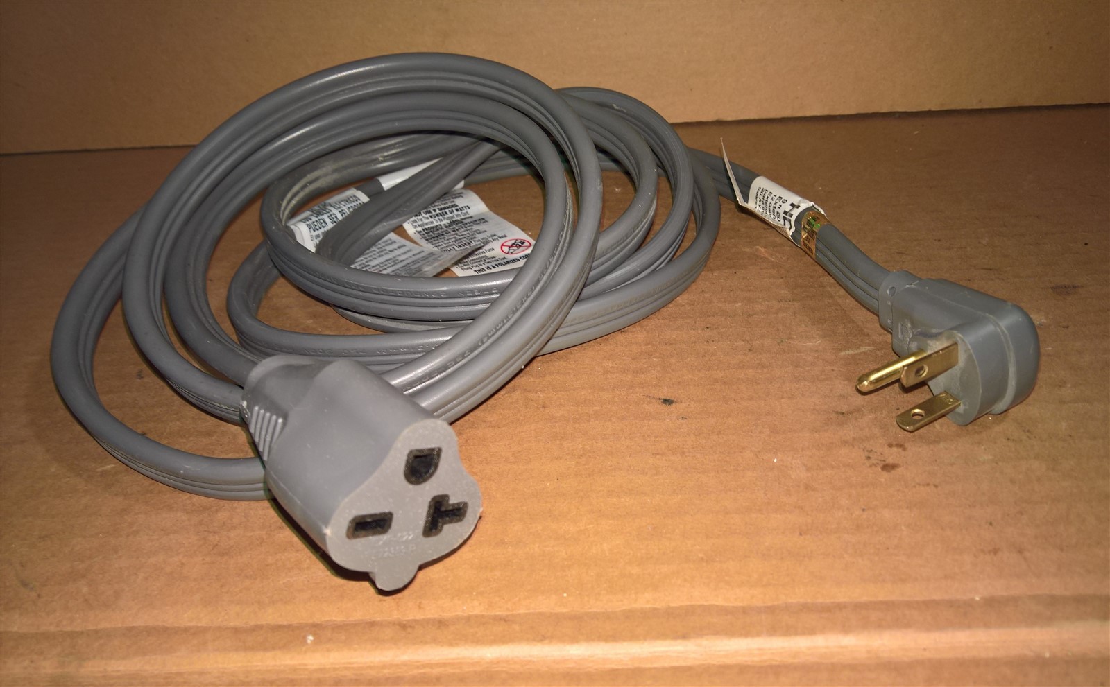 NEW OPEN-BOX HDX 9 ft. 20A 250V 12/3 AC Appliance Extension Cord 188327