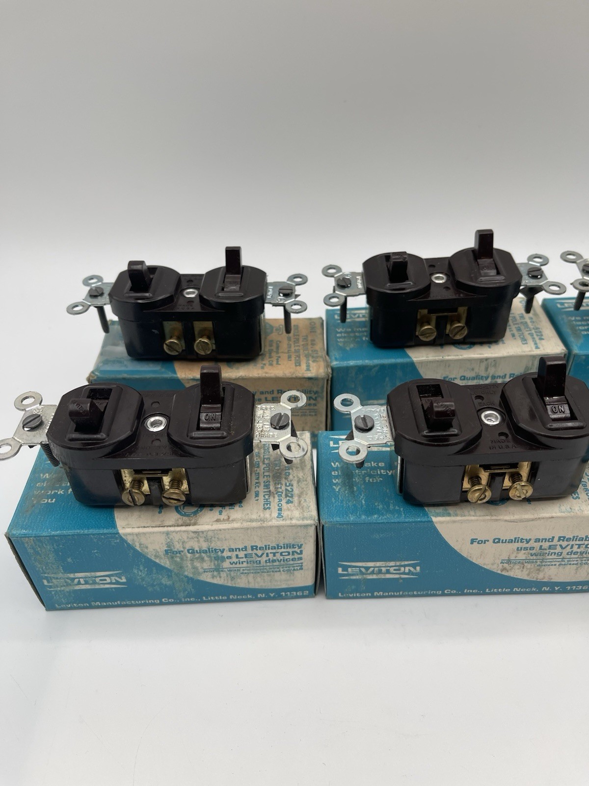 Leviton 5224 Two Single Pole Switch 15A 120-277V Brown Lot of 6 New Old Stock