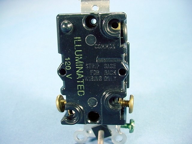Leviton 1101-2I Ivory Industrial Toggle Wall Light Switch Single Pole 15A Bulk