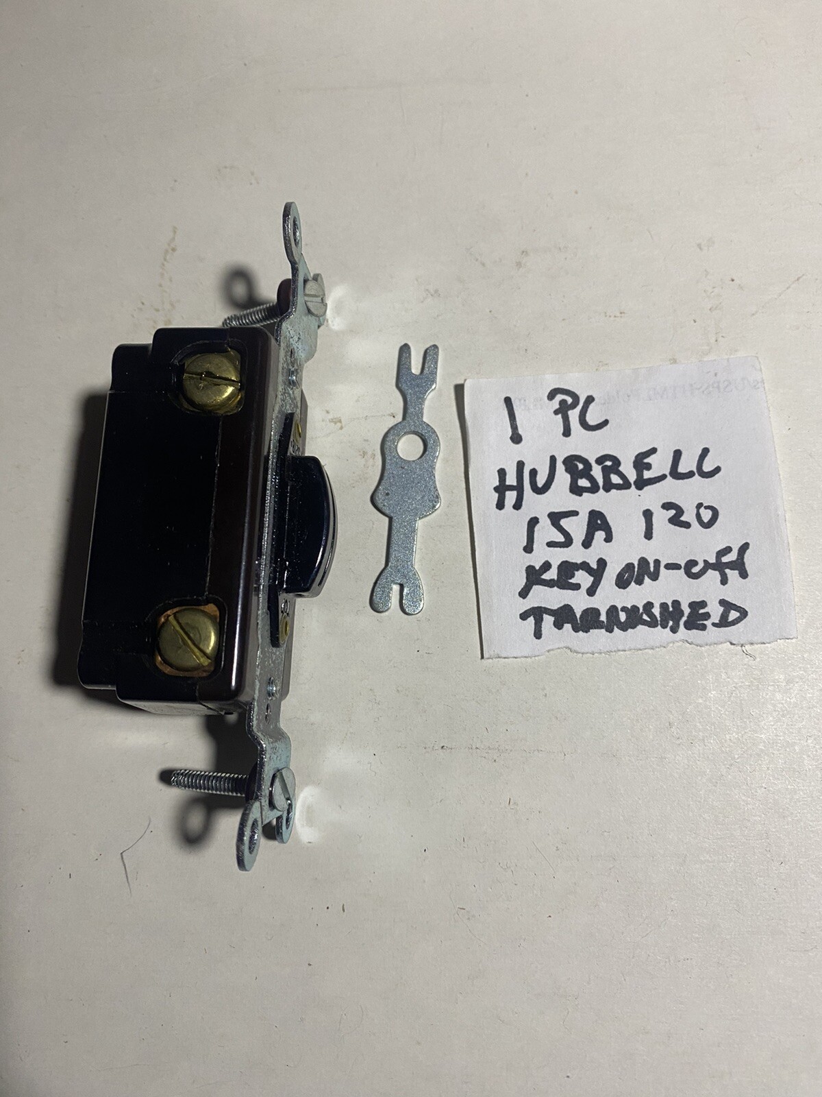 1 Pc Hubbell Key Lock 15a. 120v Toggle Switch. New