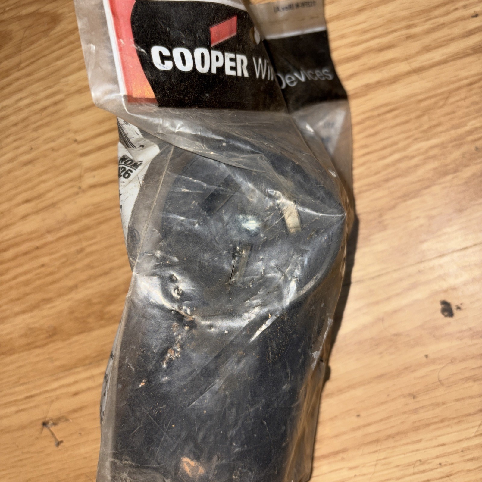 COOPER RANGE POWER OUTLET SURFACE MOUNT 50A 112