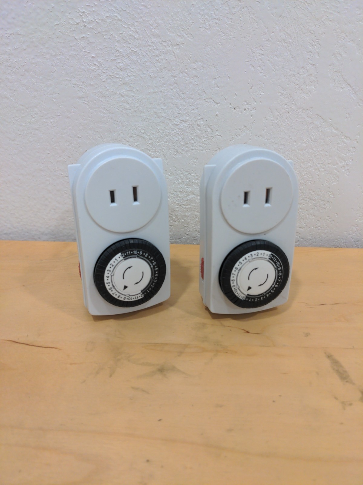 2x IKEA Tanda Timer Plug-in 24 Hour Mechanical Electric 125V 60Hz