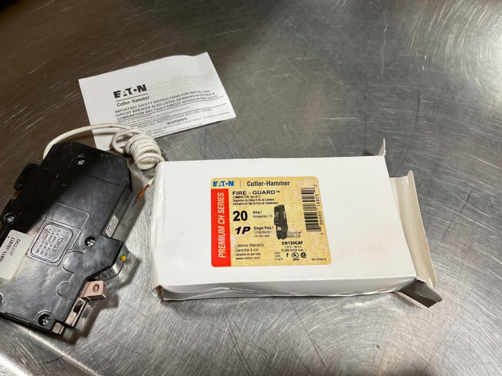 Eaton Cutler Hammer Fire Guard 20 Amp Single Pole AFCI Breaker CH120CAF NEW