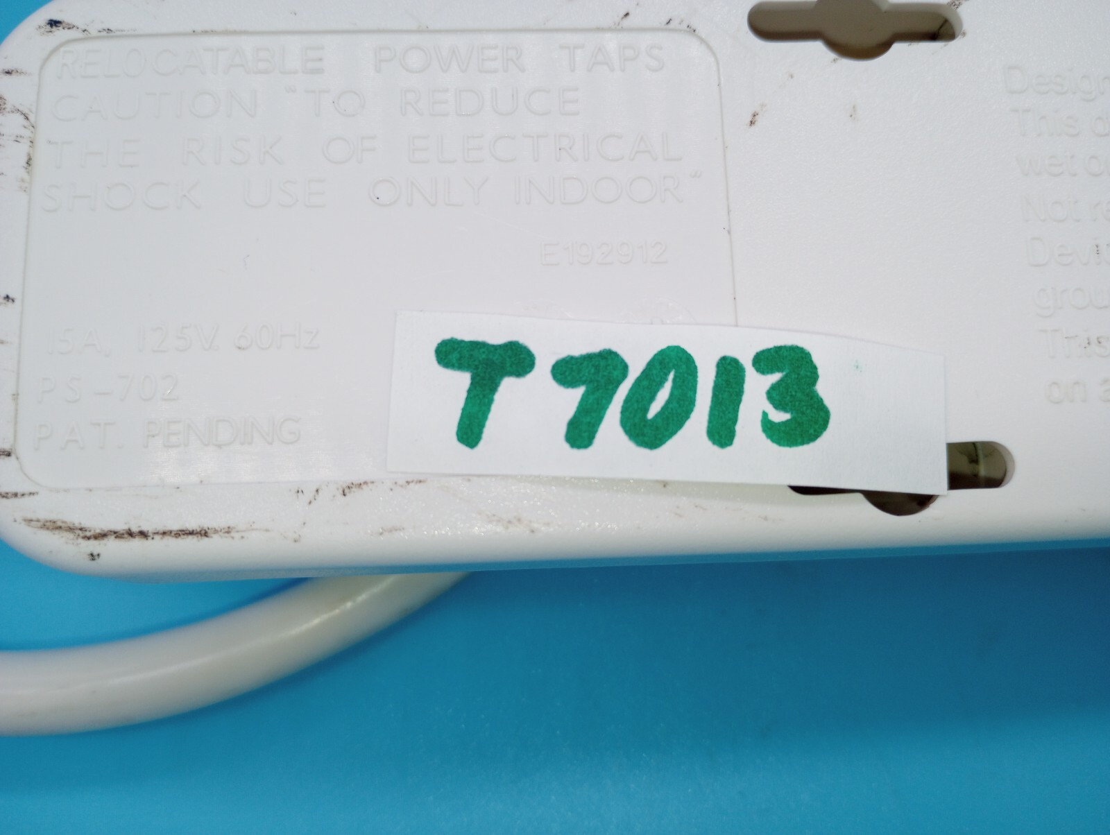 Relocatable Power Tap Electronic 6 Outlet Strip 15A 125V 60HZ 3FT