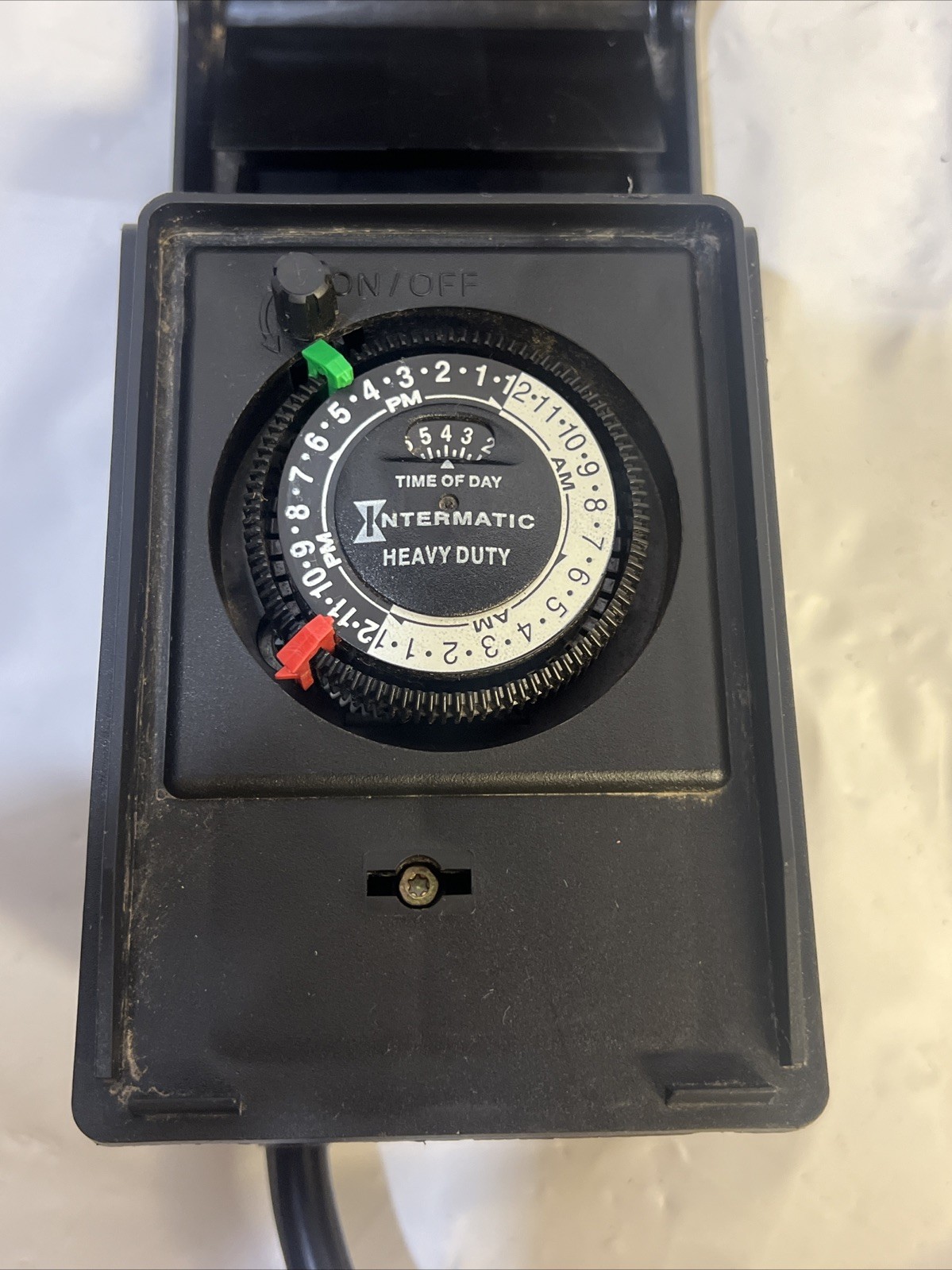 Intermatic Raintight Outdoor 24 Hour Timer HB31R Heavy Duty 15 AMP Plug-in Black