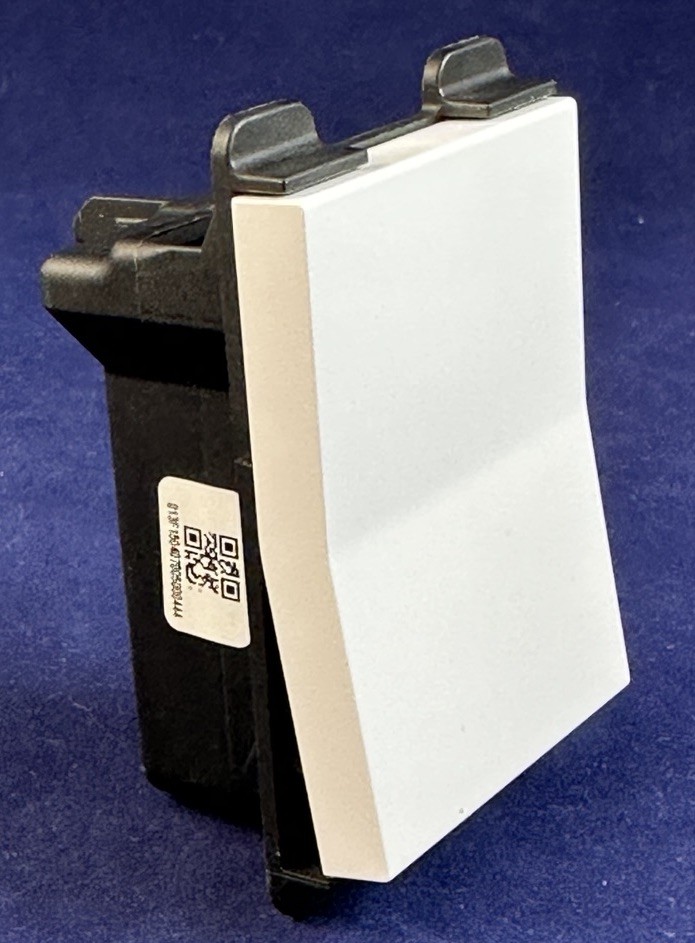 Deako Single Pole Simple Rocker Switch Model DS0008 (switch Only) Used 2 months