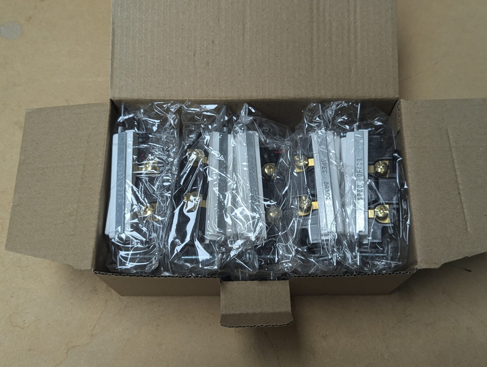 Tamper Resistant Duplex Receptacle Outlets (10-Pack)