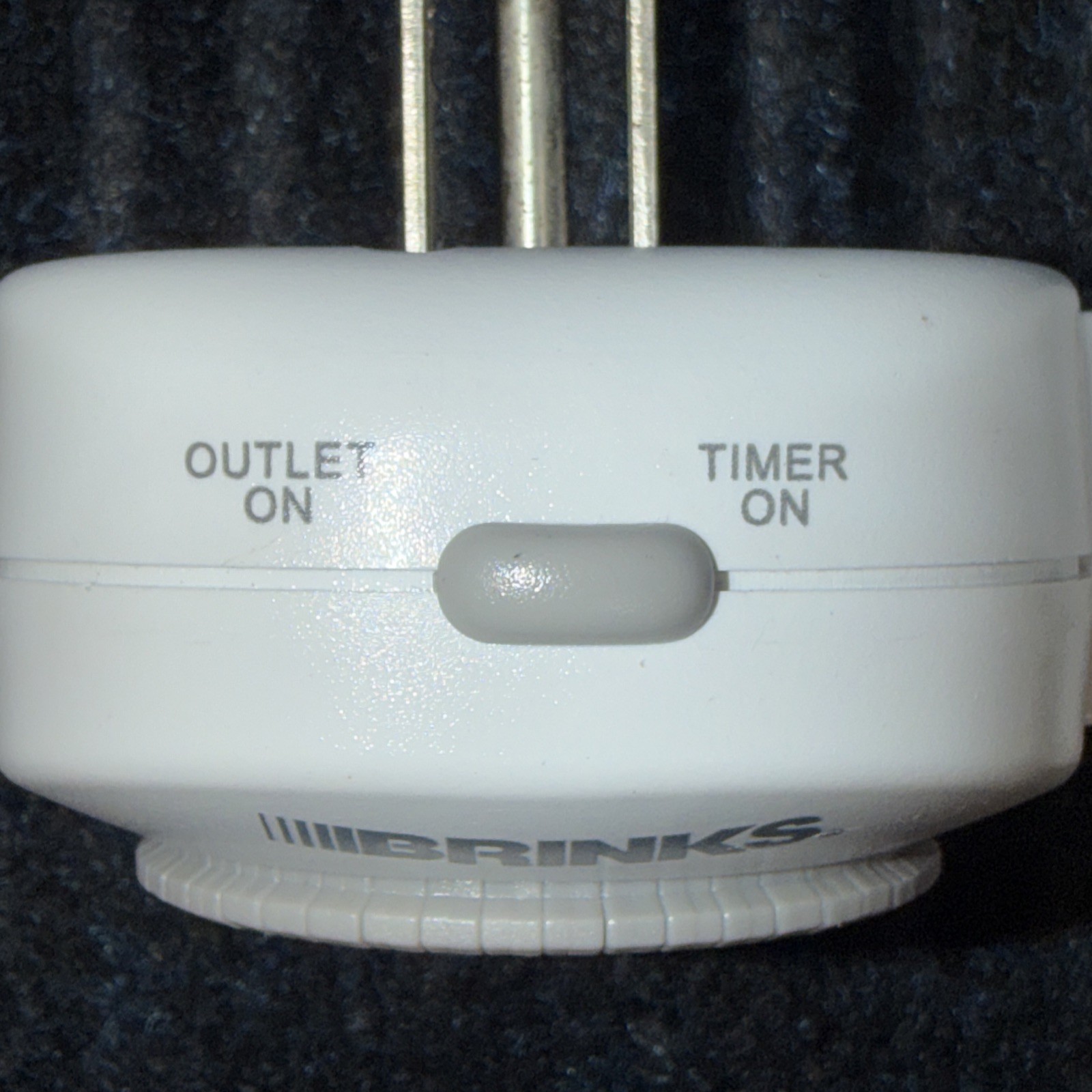2 Brinks Grounded 24-Hour Mechanical Timer (16-ULD/3A) 15 Amp 125V – 60Hz Indoor
