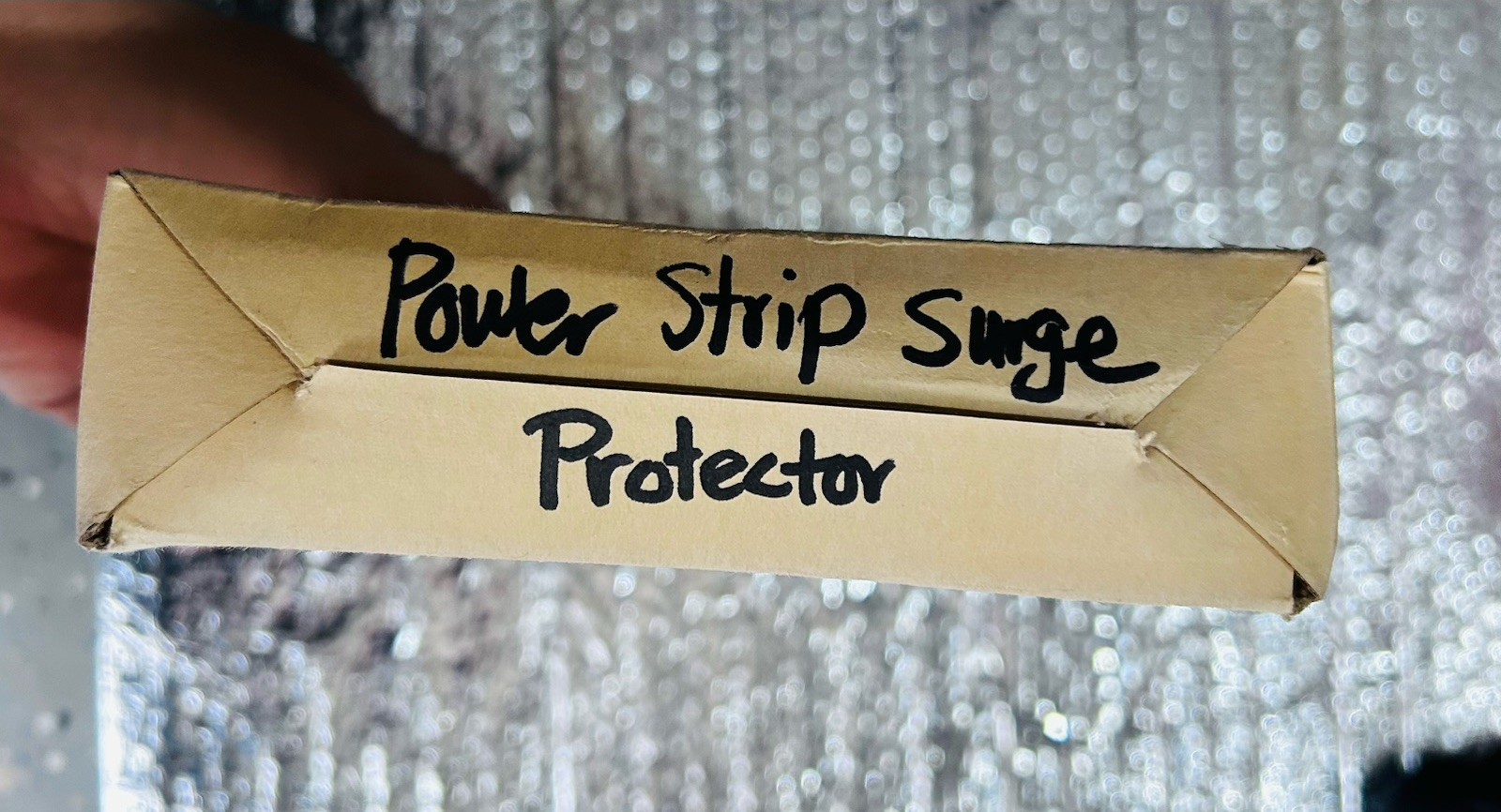 VINTAR Power Strip Surge Protector (2 × 4800 Joules) with 12 AC Outlets,1875W
