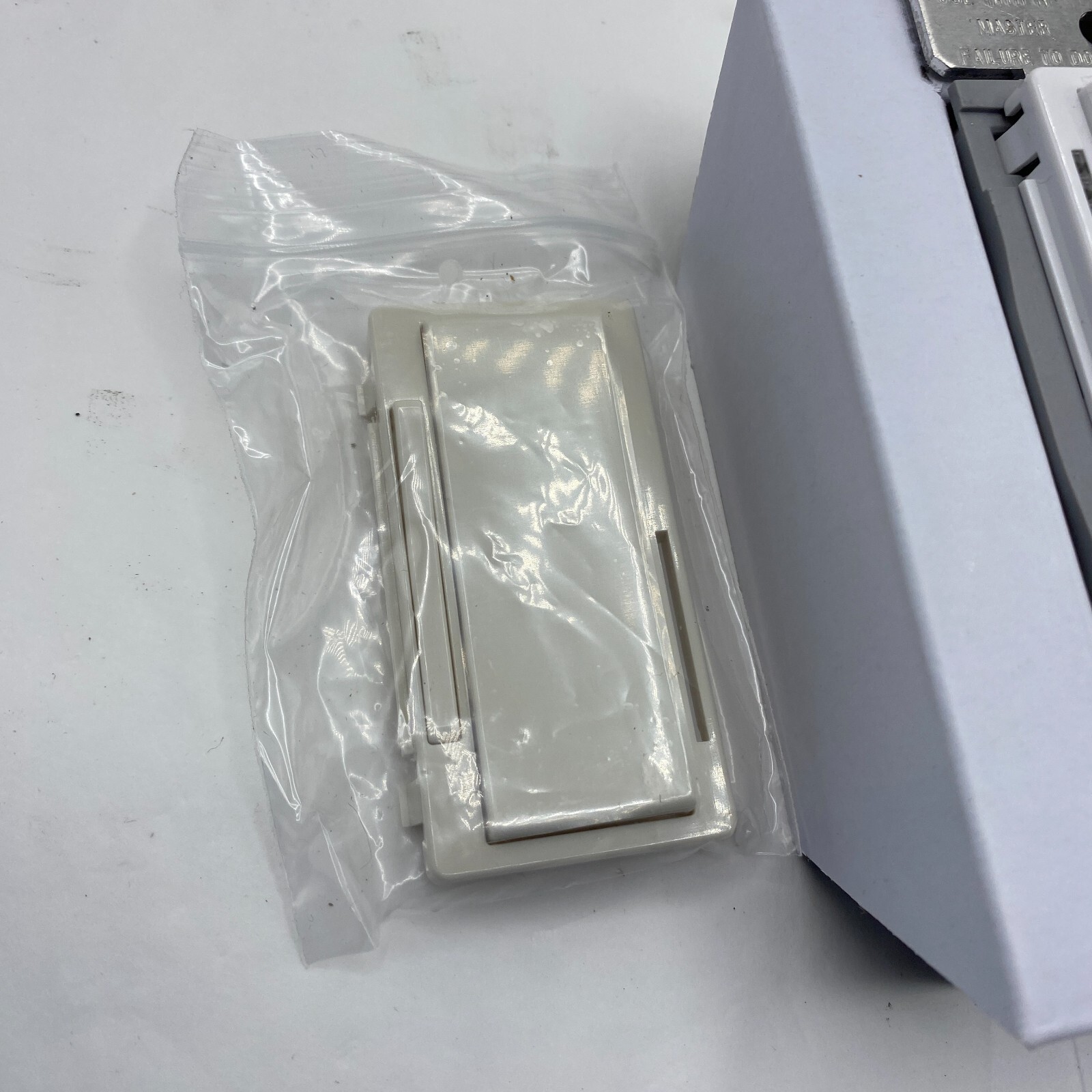 Eaton WACD-C2 3-way Accessory Dimmer w Color Change Kit