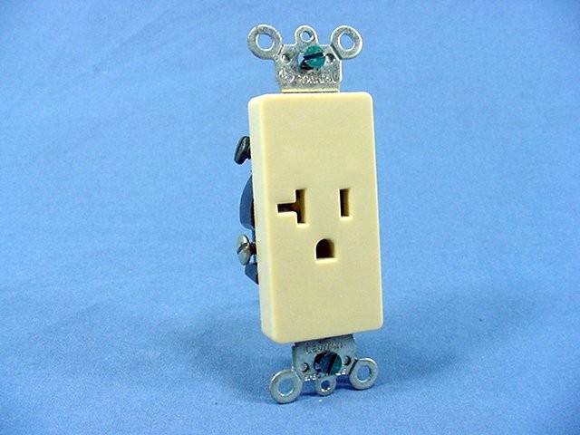 Leviton Ivory Decora COMMERCIAL Receptacle Outlet NEMA 5-20R 20A 16341-I Boxed