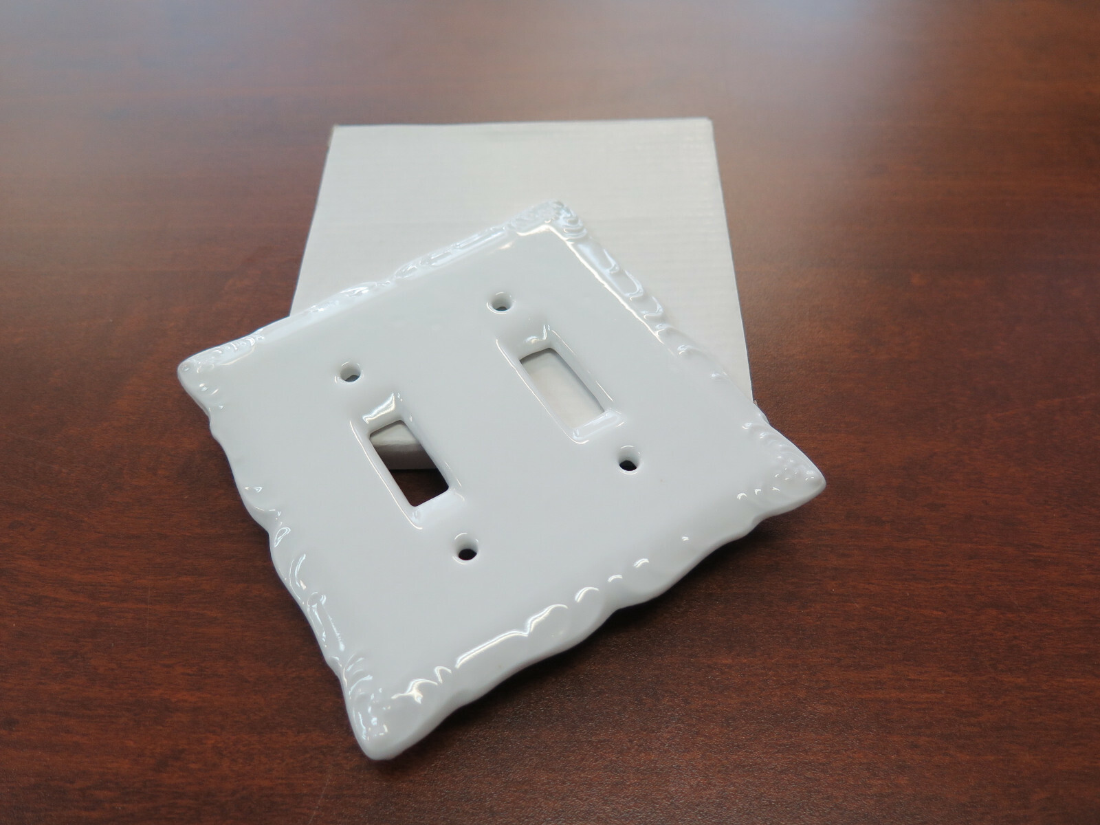SINGLE WHITE PORCELAIN DOUBLE LIGHT SWITCH WALL PLATE CERAMIC COVER NIB 5×5