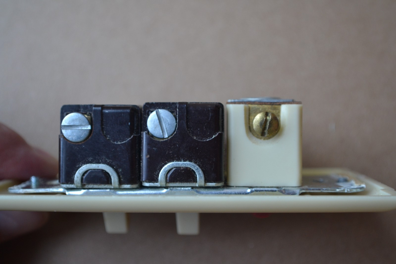 Vint. Slater Single Despard Toggle Switches W/Pilot Light. Uniline Cover. Ivory