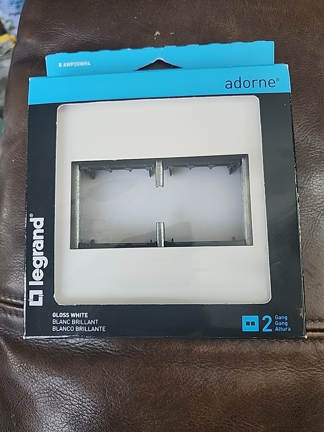Legrand Adorne AWP2GWH4 2 Gang Wall Plate 1 Glossy White new in box ￼